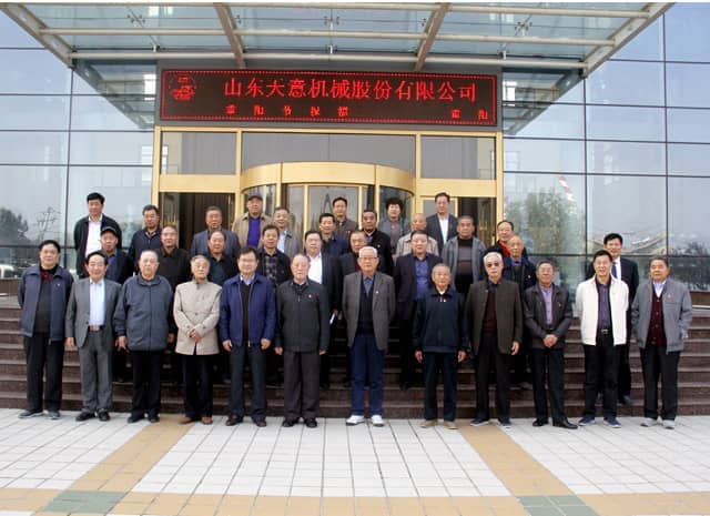 兗州區(qū)人大、政協(xié)領(lǐng)導(dǎo)蒞臨天意機械參觀考察